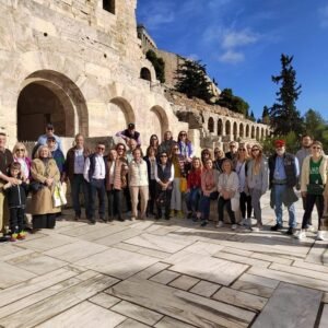 ΞΕΝΑΓΗΣΗ ΣΤΟΝ ΙΕΡΟ ΒΡΑΧΟ ΤΗΣ ΑΚΡΟΠΟΛΗΣ