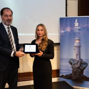 Η Ναυτιλιακή Ένωση Ανδριωτών τίμησε αθλητές του Ναυτικού Ομίλου Άνδρου